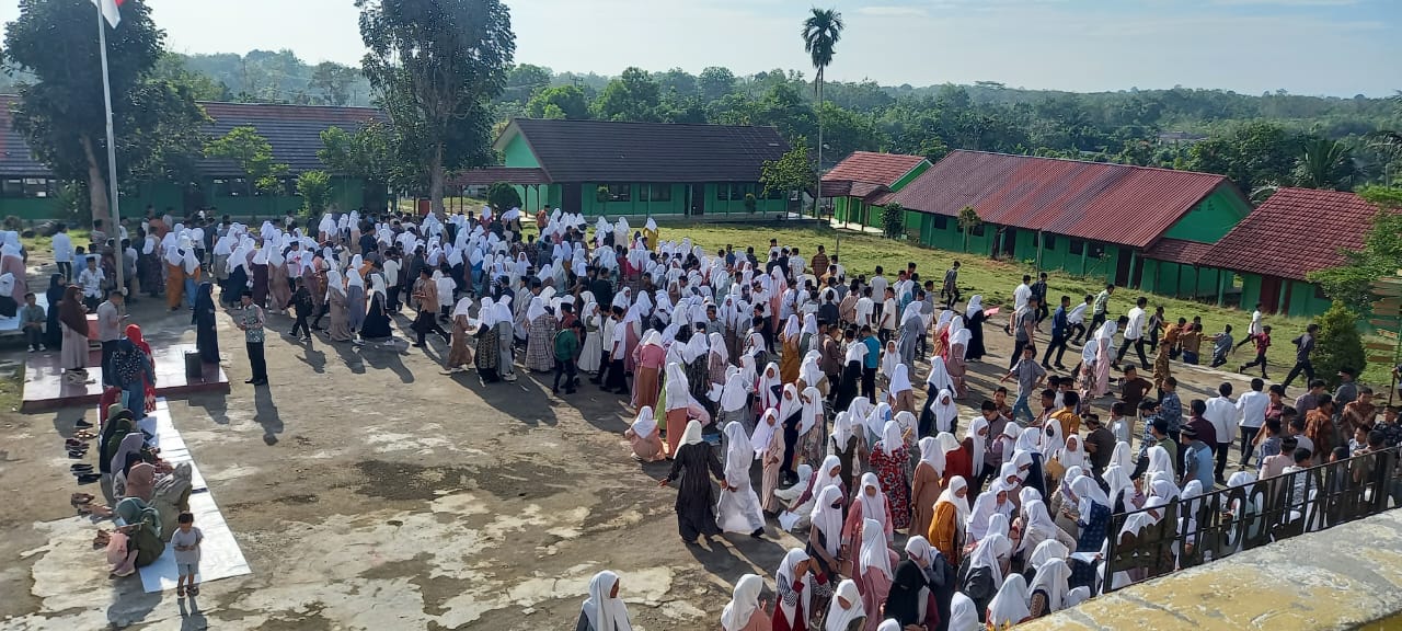 Pemenang lomba gebyar ramadhan SMP negeri 5 LLG tahun 2023